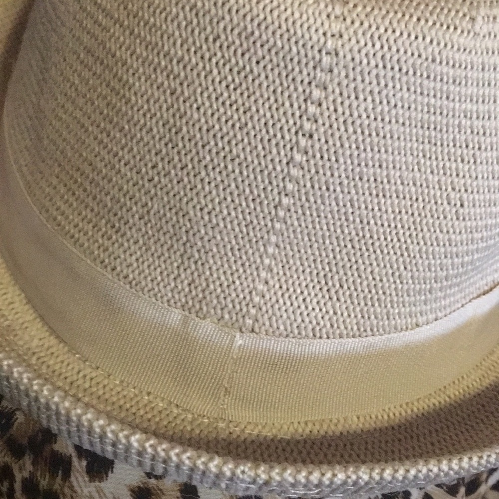 Hat - Picture 4 of 4